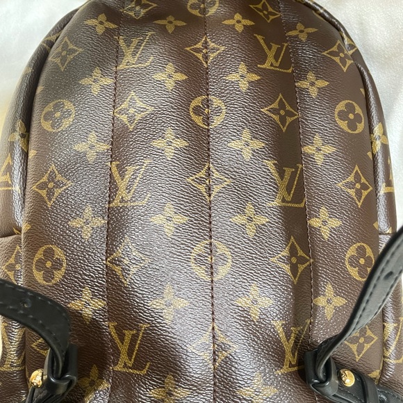 ❌SOLD❌💯Authentic Louis Vuitton Palm Springs PM - Picture 15 of 17